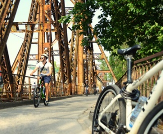 Long Bien Bridge with Bike2
