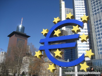 Euro Symbol EZB Frankfurt am Main