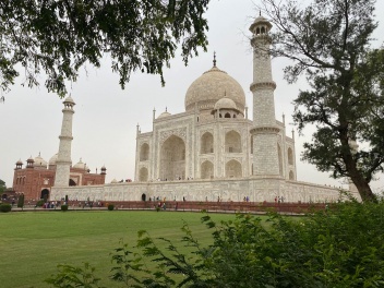 Taj Mahal Agra in day Tour