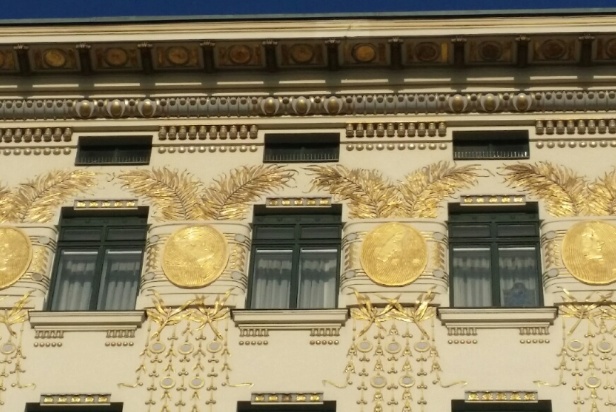 Medaillonhaus Detail